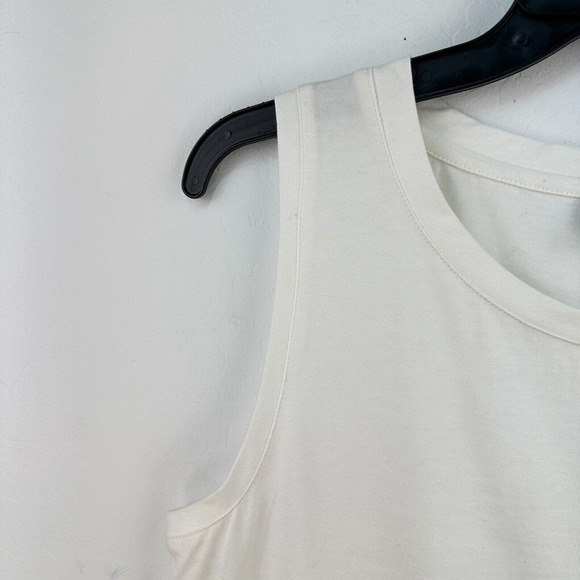 Kinly Tank Top Womens Medium White Cotton Floral‎ Ruffle Round Neck - Picture 3 of 10